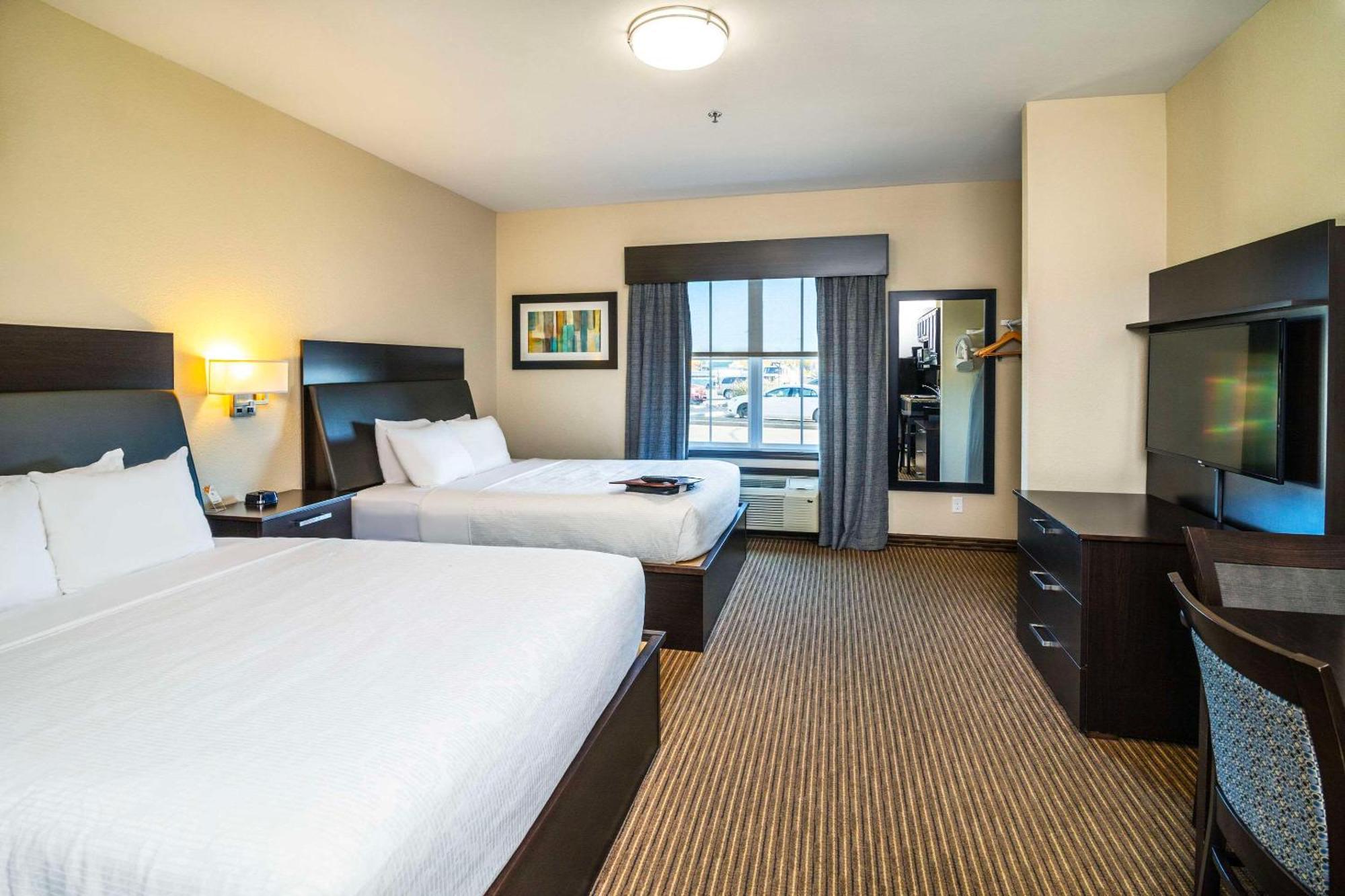 Quality Inn & Suites Moose Jaw Esterno foto