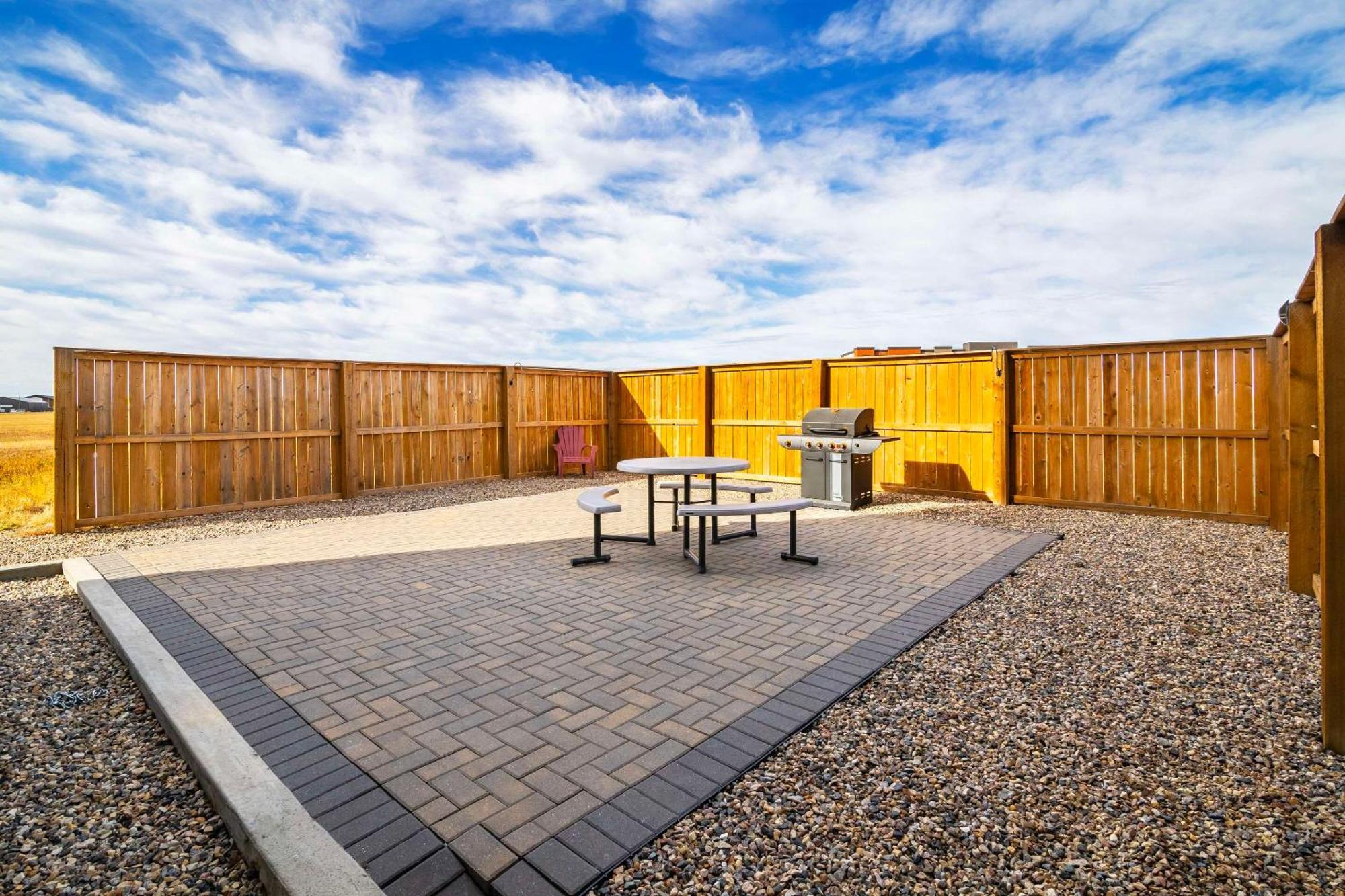 Quality Inn & Suites Moose Jaw Esterno foto